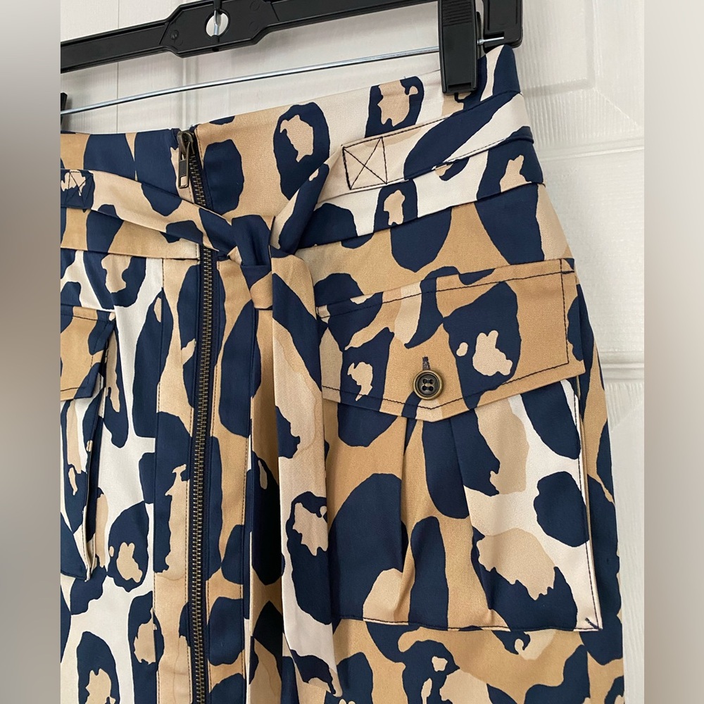 Diane von Furstenberg DVF Skirt Silk Pencil Leopard Print Sand/Navy NWT size 8 - Picture 2 of 12
